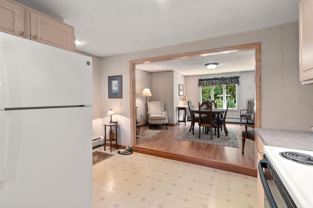 465 Greenwood St, Millbury, MA 01527
