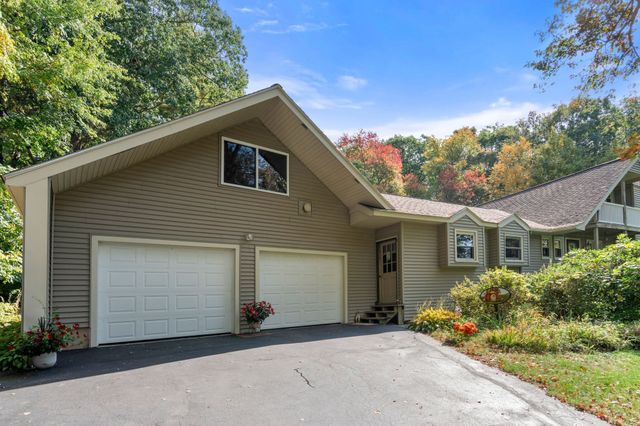 465 Greenwood St, Millbury, MA 01527
