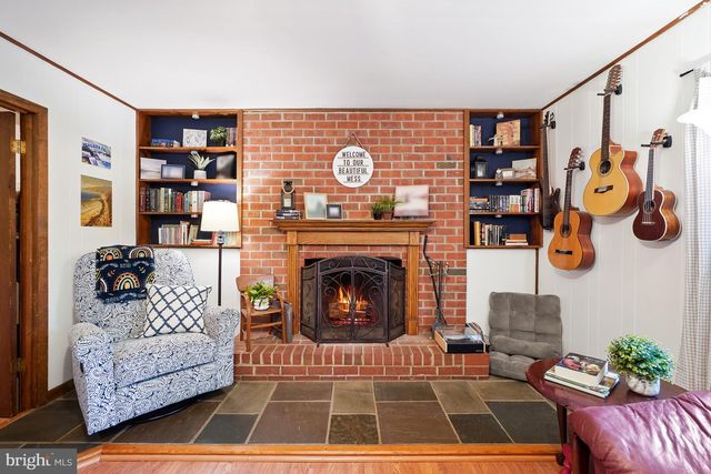 9203 LANDGREEN ST, Manassas, VA 20110