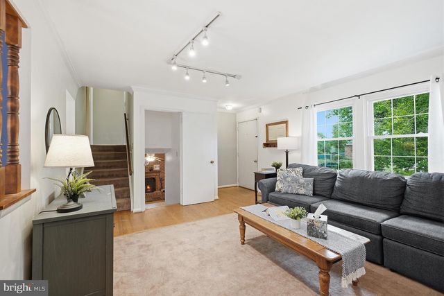 9203 LANDGREEN ST, Manassas, VA 20110