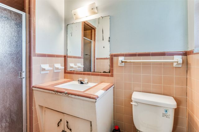 2406 Cliff Teen Court, Dallas, TX 75233