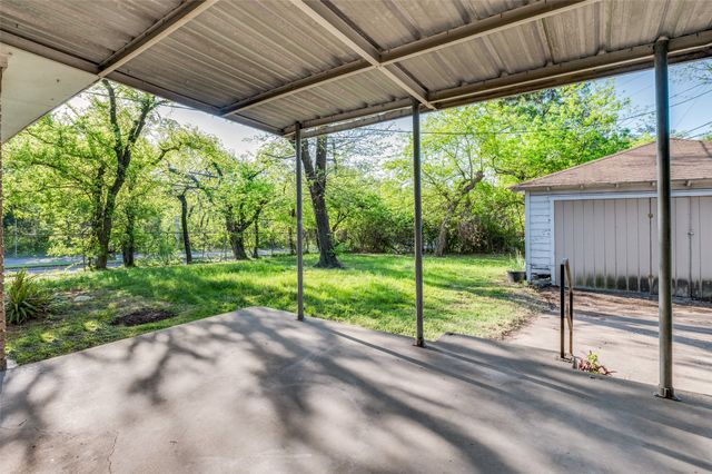 2406 Cliff Teen Court, Dallas, TX 75233