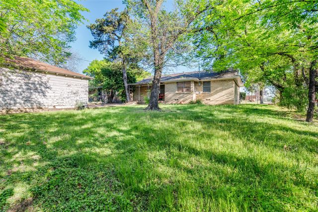 2406 Cliff Teen Court, Dallas, TX 75233