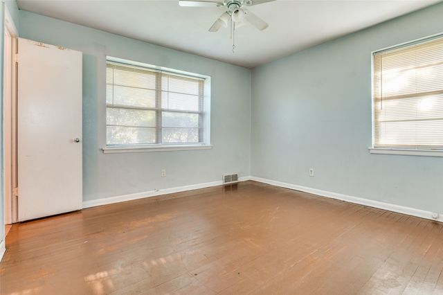 2406 Cliff Teen Court, Dallas, TX 75233