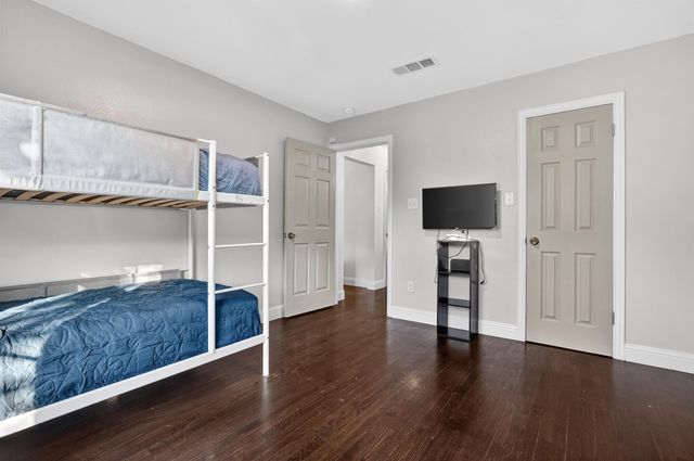 2730 Marjorie Avenue, Dallas, TX 75216