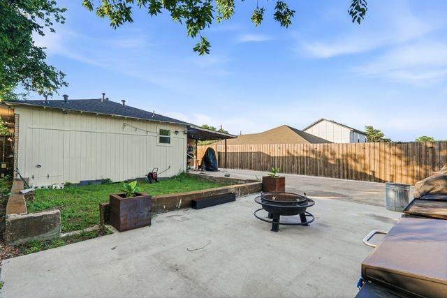 2730 Marjorie Avenue, Dallas, TX 75216