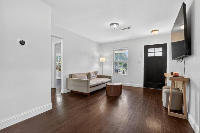 2730 Marjorie Avenue, Dallas, TX 75216