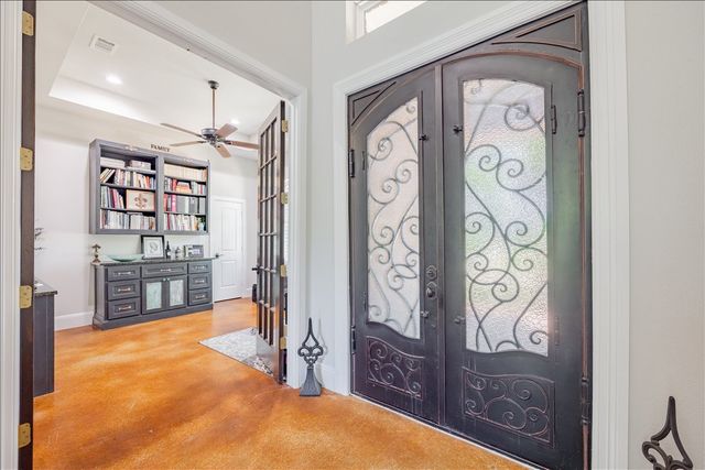 6500 Mountain Lake Parkway, Cross Roads, TX 76227