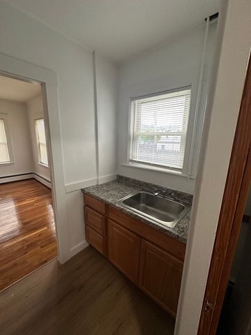 92-94 Waltham Street 4, Watertown, MA 02472