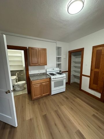 92-94 Waltham Street 4, Watertown, MA 02472