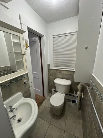 92-94 Waltham Street 4, Watertown, MA 02472