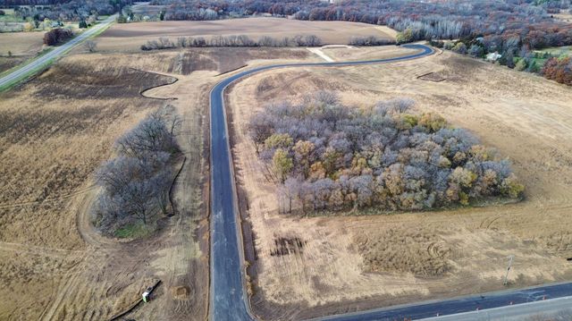 L6 B2 238th Avenue NW, Zimmerman, MN 55398