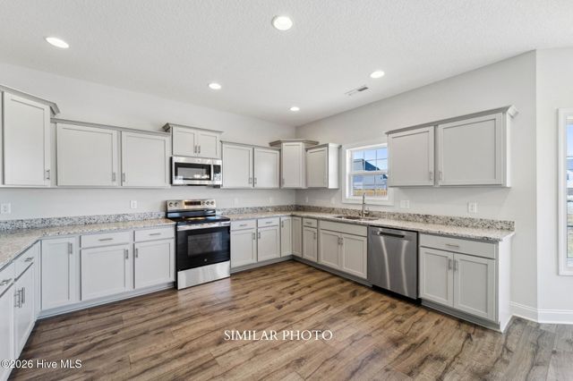 608 Barlowe Lane, Jacksonville, NC 28546