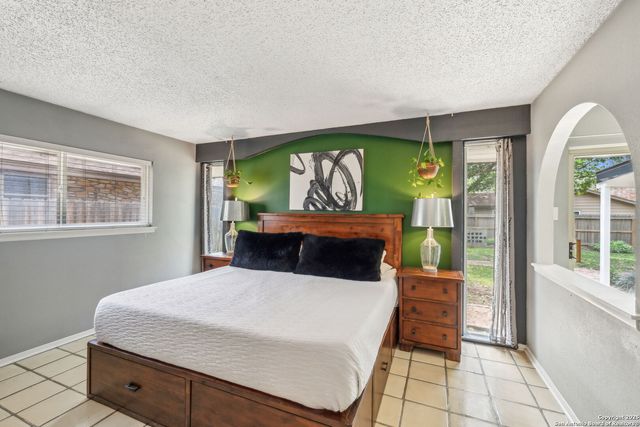 13214 La Ventana, San Antonio, TX 78233