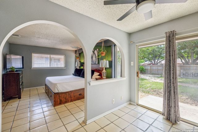 13214 La Ventana, San Antonio, TX 78233