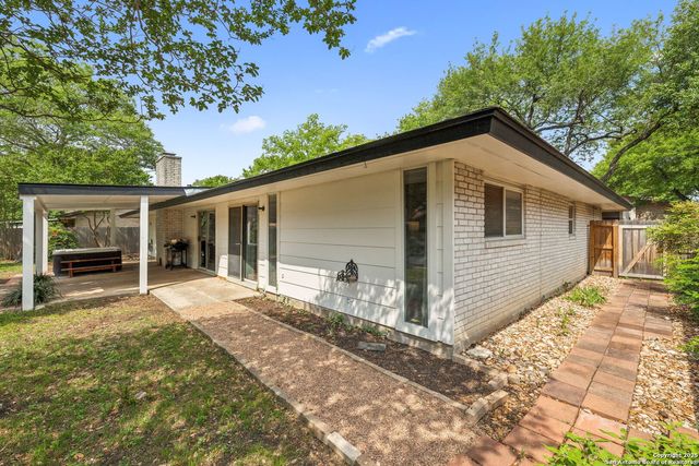 13214 La Ventana, San Antonio, TX 78233
