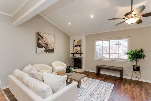 2706 Meadowstone Court, Carrollton, TX 75006