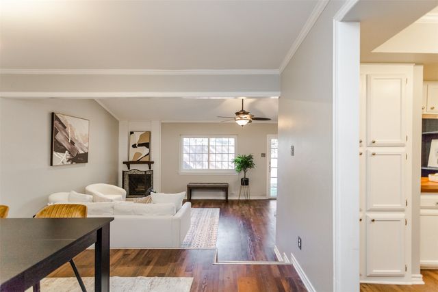 2706 Meadowstone Court, Carrollton, TX 75006