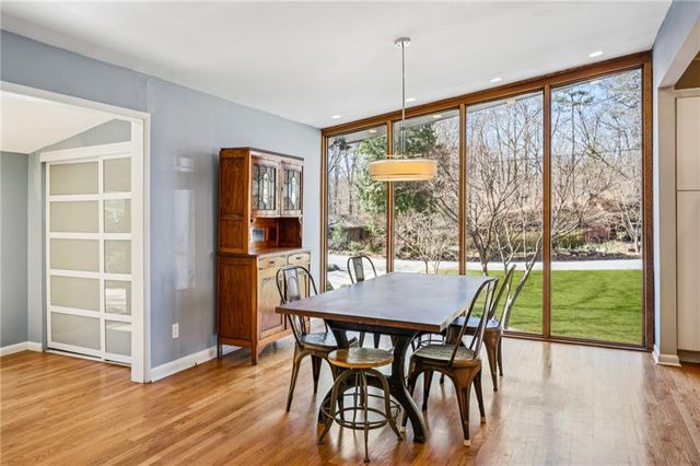 1121 Vistavia Circle, Decatur, GA 30033