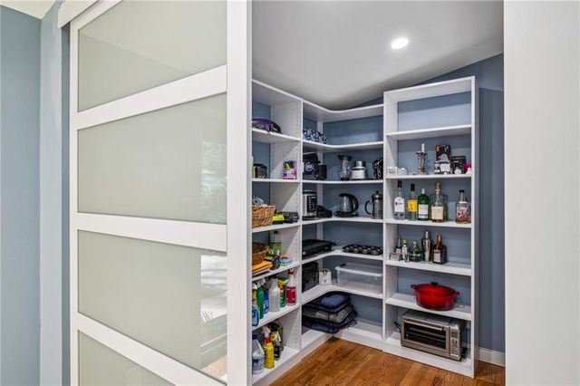 1121 Vistavia Circle, Decatur, GA 30033