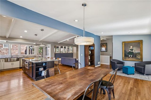 1121 Vistavia Circle, Decatur, GA 30033