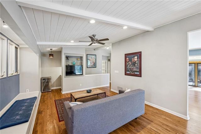 1121 Vistavia Circle, Decatur, GA 30033