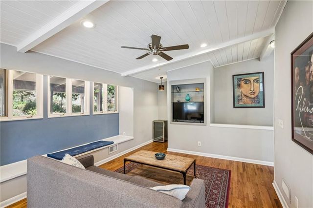 1121 Vistavia Circle, Decatur, GA 30033