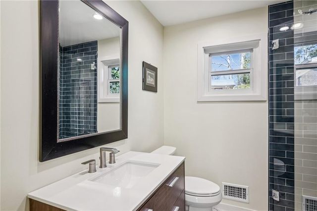 1121 Vistavia Circle, Decatur, GA 30033