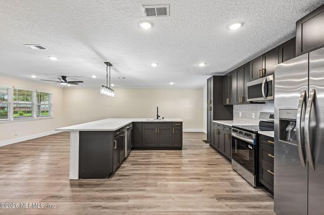 8529 BURKHALL Street, Jacksonville, FL 32211