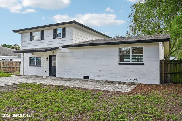 8529 BURKHALL Street, Jacksonville, FL 32211