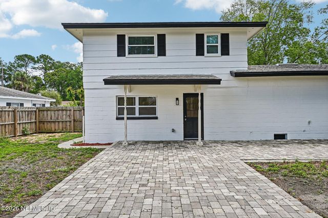 8529 BURKHALL Street, Jacksonville, FL 32211