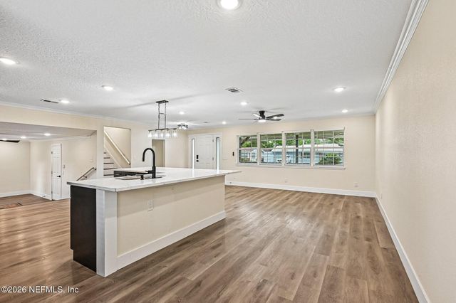 8529 BURKHALL Street, Jacksonville, FL 32211