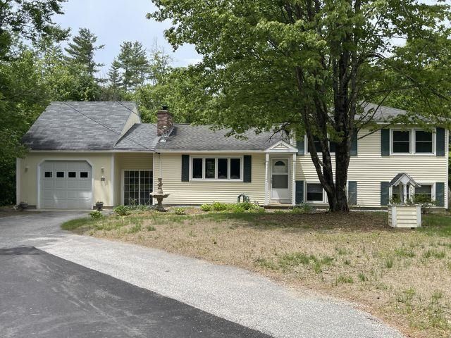 28 Westwood Lane, Henniker, NH 03242
