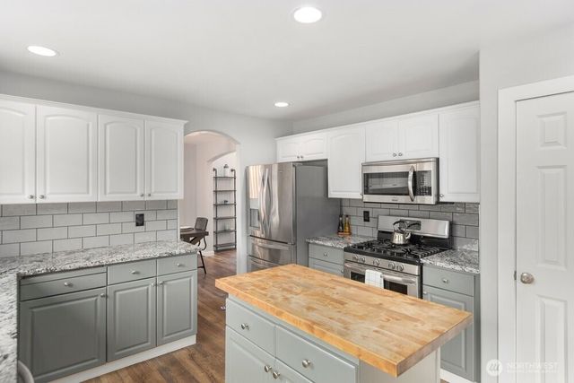 18811 46th Avenue NE, Arlington, WA 98223