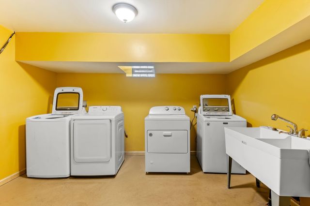 2408 Fremont Avenue S, Minneapolis, MN 55405