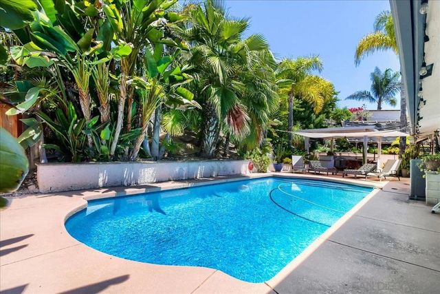 10162 Sierra Madre Rd, Spring Valley, CA 91977