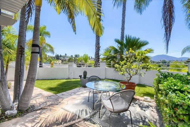 10162 Sierra Madre Rd, Spring Valley, CA 91977