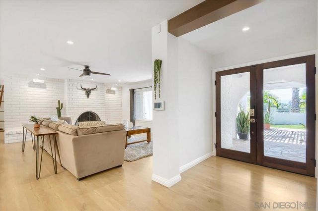 10162 Sierra Madre Rd, Spring Valley, CA 91977