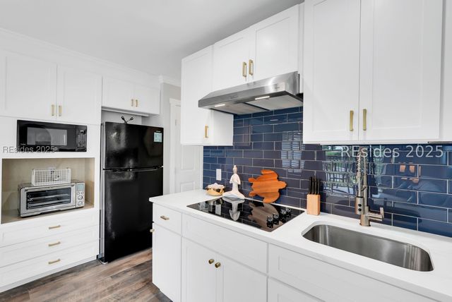 40 Folly Field Rd Apt A1, Hilton Head Island, SC 29928