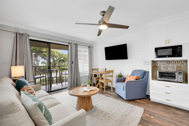 40 Folly Field Rd Apt A1, Hilton Head Island, SC 29928
