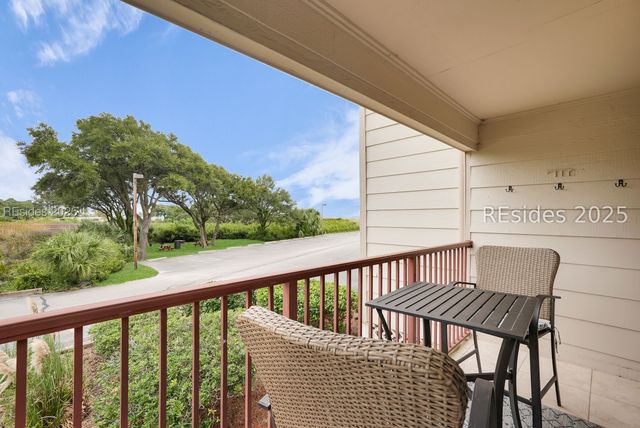 40 Folly Field Rd Apt A1, Hilton Head Island, SC 29928
