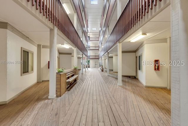 40 Folly Field Rd Apt A1, Hilton Head Island, SC 29928