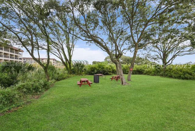 40 Folly Field Rd Apt A1, Hilton Head Island, SC 29928