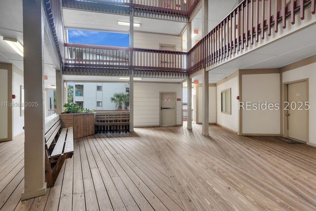 40 Folly Field Rd Apt A1, Hilton Head Island, SC 29928