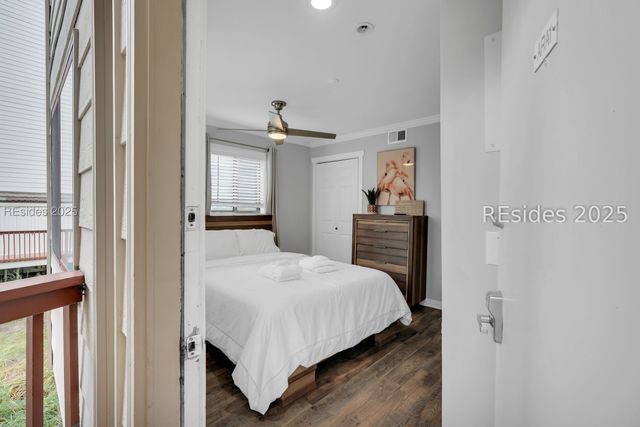 40 Folly Field Rd Apt A1, Hilton Head Island, SC 29928