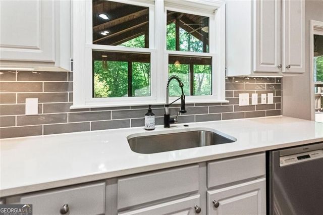 780 River Cliff Court, Suwanee, GA 30024