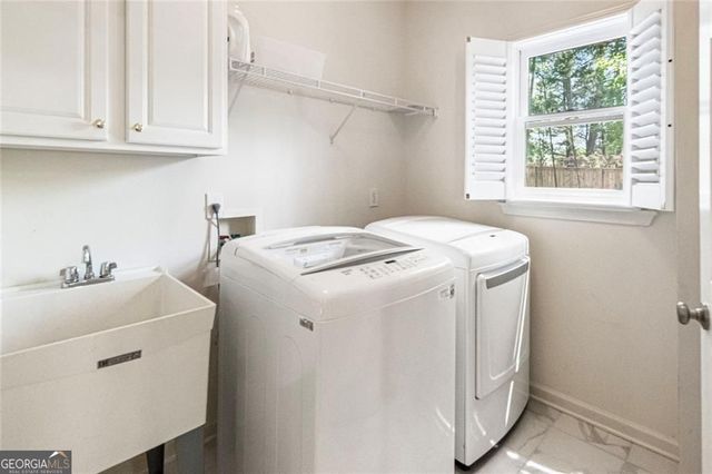 780 River Cliff Court, Suwanee, GA 30024