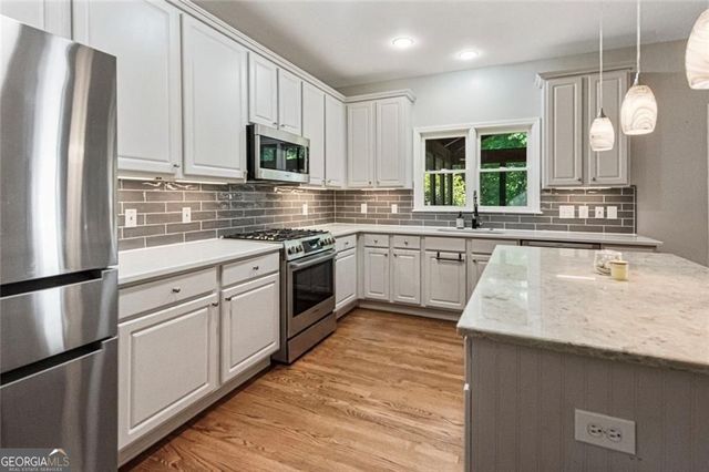 780 River Cliff Court, Suwanee, GA 30024