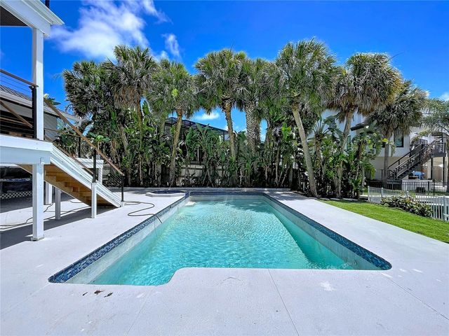 807 2ND AVENUE S, Tierra Verde, FL 33715