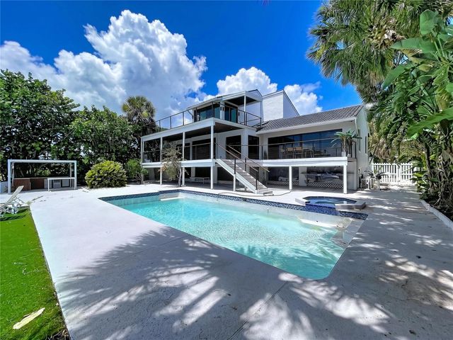 807 2ND AVENUE S, Tierra Verde, FL 33715